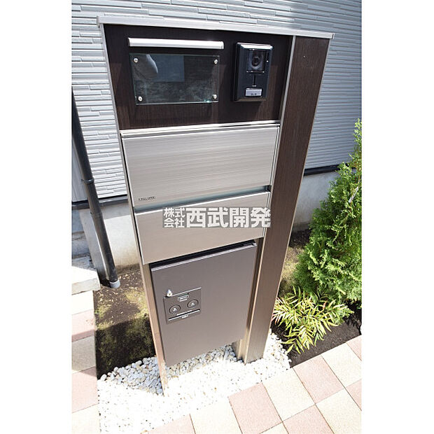 宅配ボックス付ポスト門柱