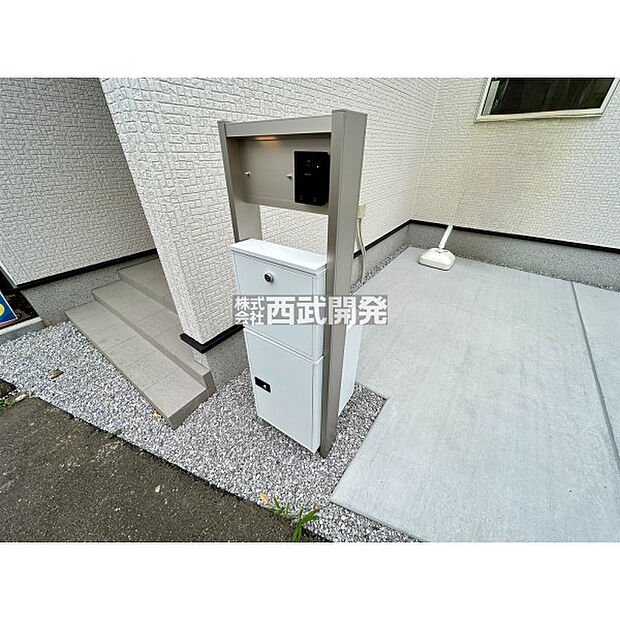 宅配ボックス付ポスト門柱