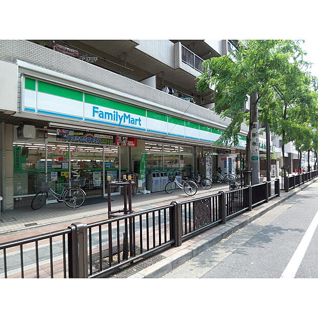 ファミリーマート小平南口店