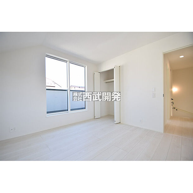 洋室6.12帖