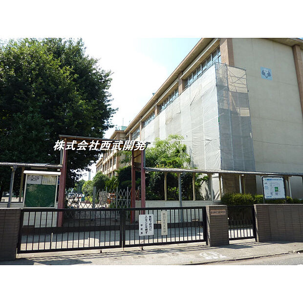 第三中学校