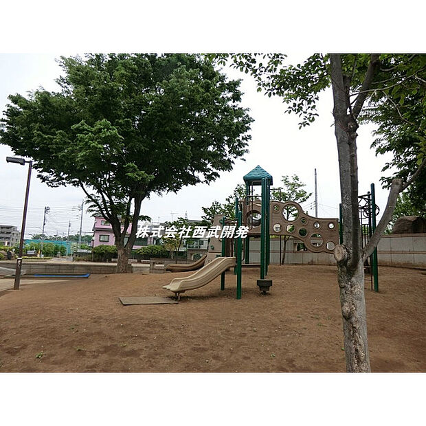 栄町記念公園