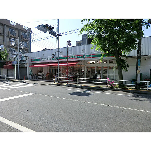 ローソンストア100