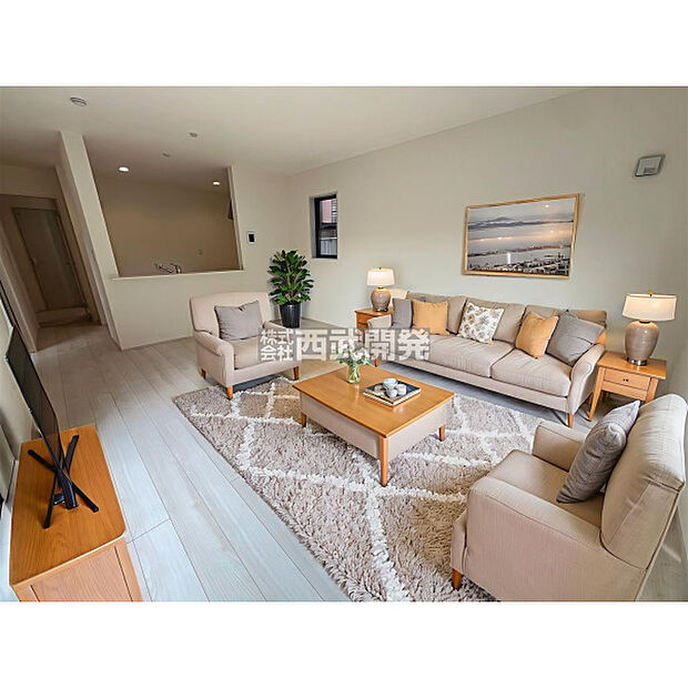 配置の家具や小物はCGによるイメージです。