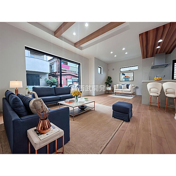 配置の家具や小物はCGによるイメージです。