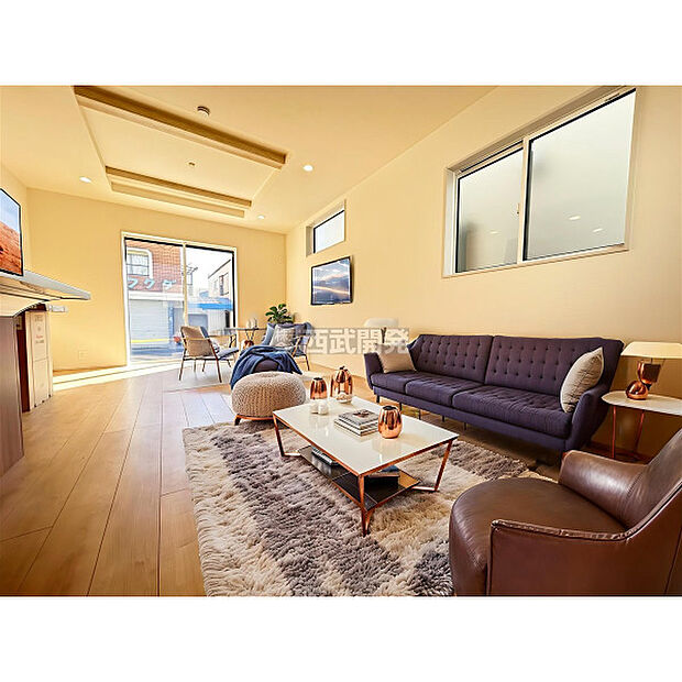 配置の家具や小物類はCGによるイメージです