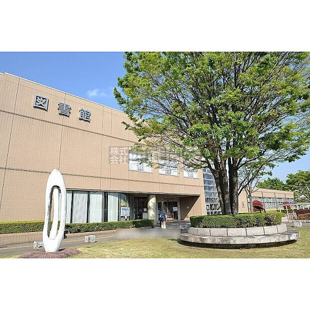 富士見市立中央図書館