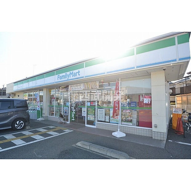 ファミリーマート富士見羽沢三丁目店