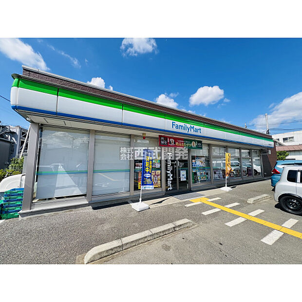 ファミリーマート三芳藤久保店