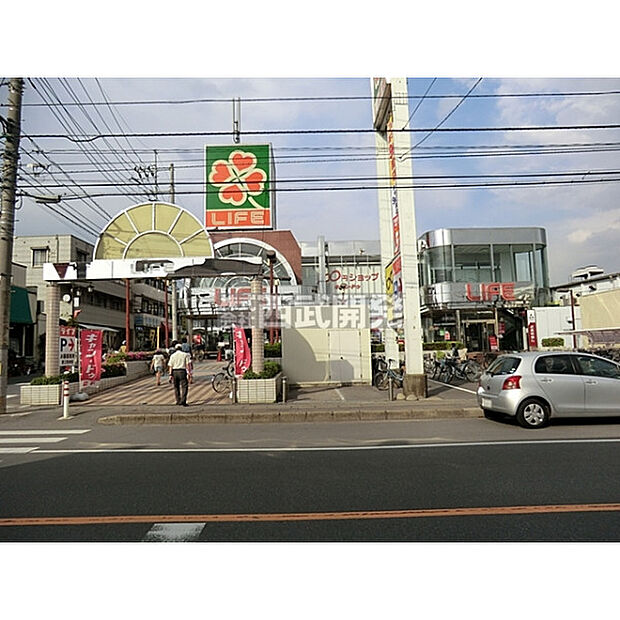 ライフ指扇店