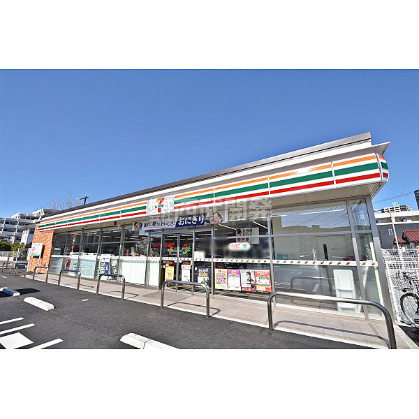 セブンイレブン大井市沢店