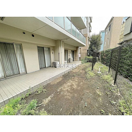 AIの加工により家具・小物等を除去してあります。