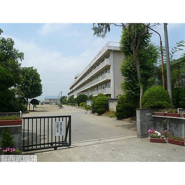 山田小学校