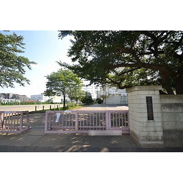 三芳東中学校