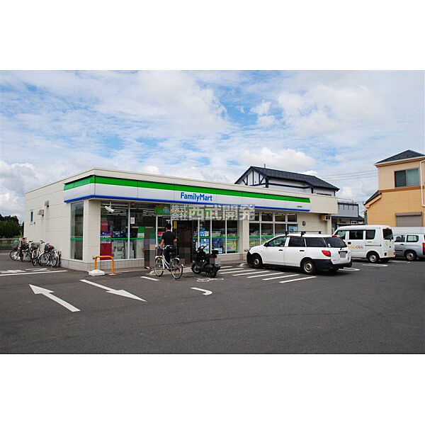 ファミリーマート川越寺尾店