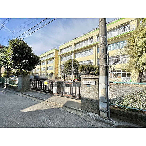 西小学校