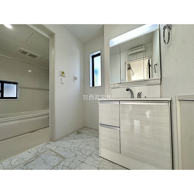 令和7年11月16日撮影