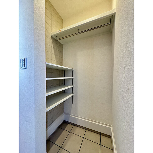 【玄関】2025年12月1日撮影