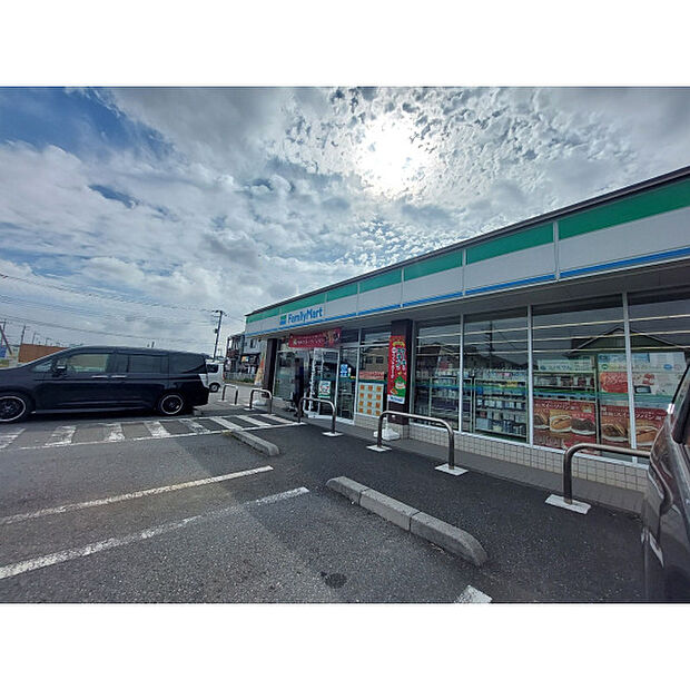 ファミリーマート新座菅沢2丁目店