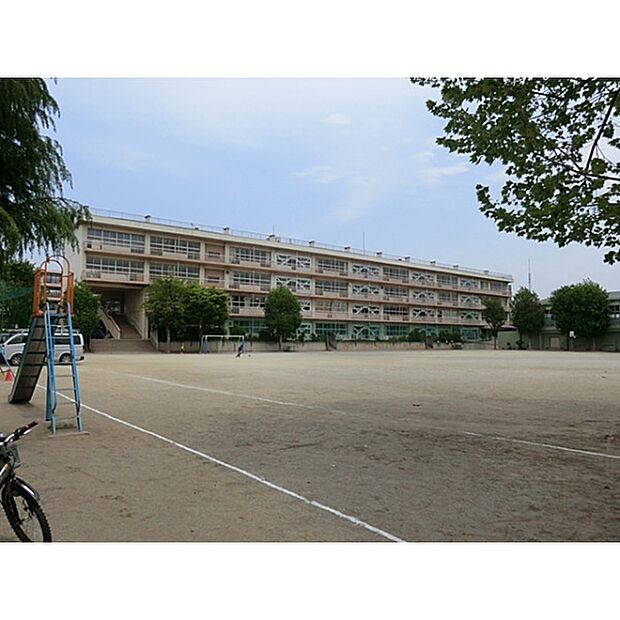 八石小学校