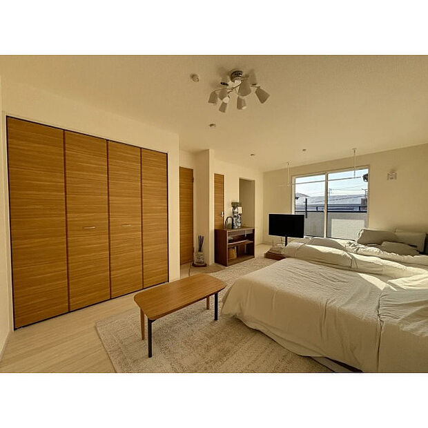 配置してある家具や小物はCGによるイメージです