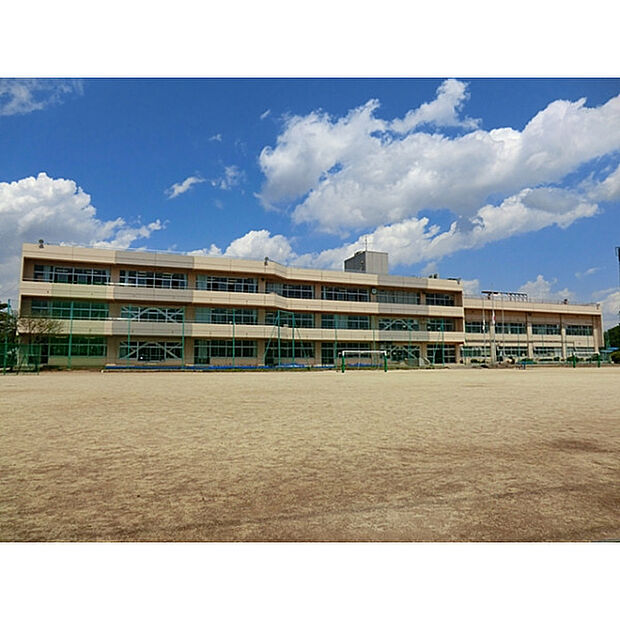 石神小学校