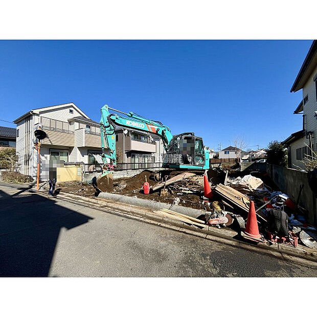 現地全体/古家解体中