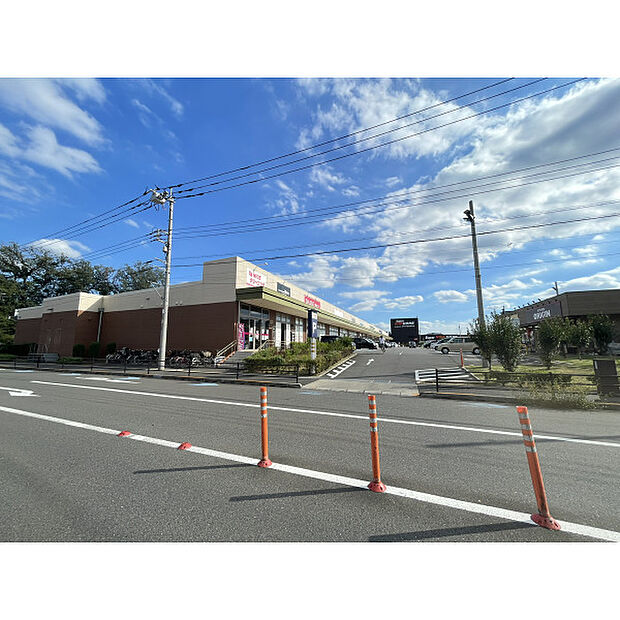 アクロスプラザ