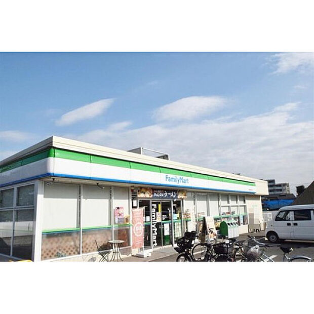 ファミリーマート