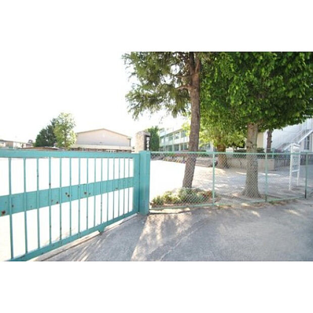 片山小学校