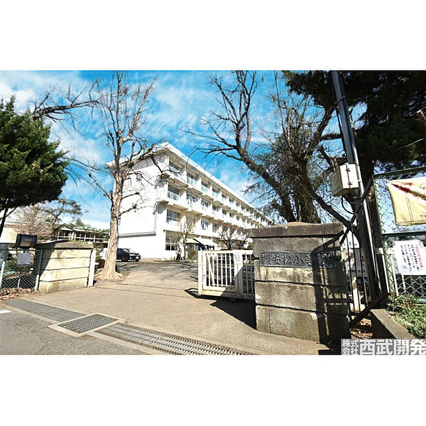 安松小学校
