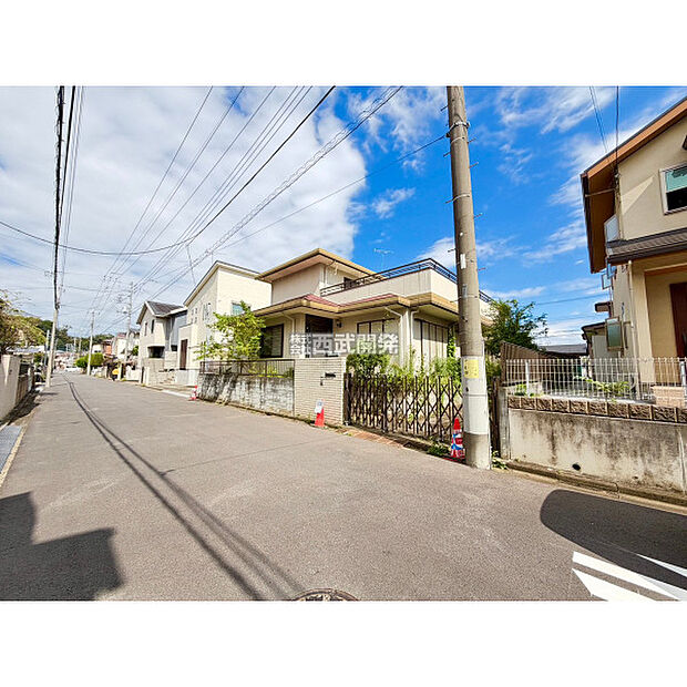 現地全体/令和8年10月3日撮影(解体前古家あり)