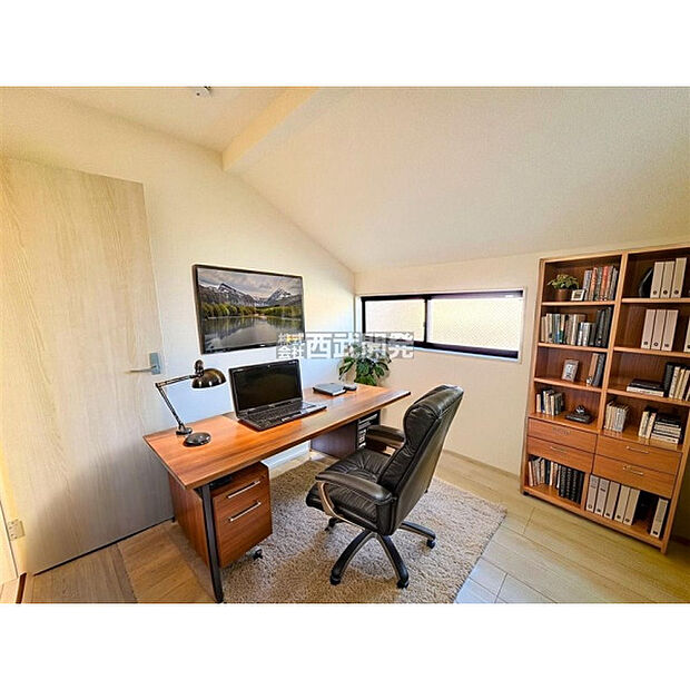 配置の家具等はCGによるイメージです