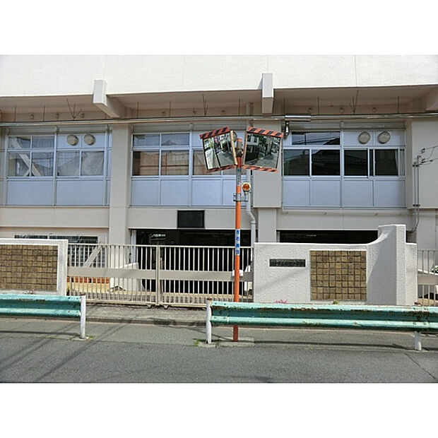 新町小学校