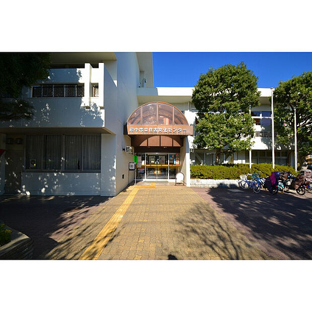 府中市立住吉図書館