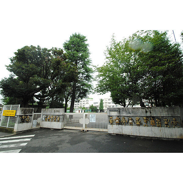 武蔵台小学校