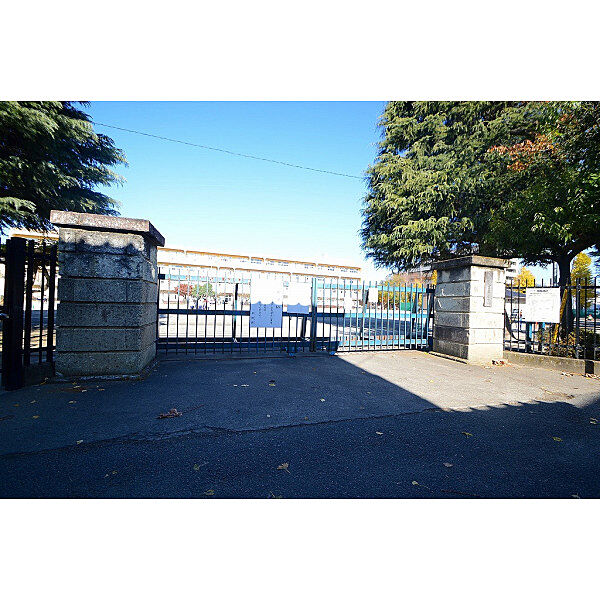 第三小学校