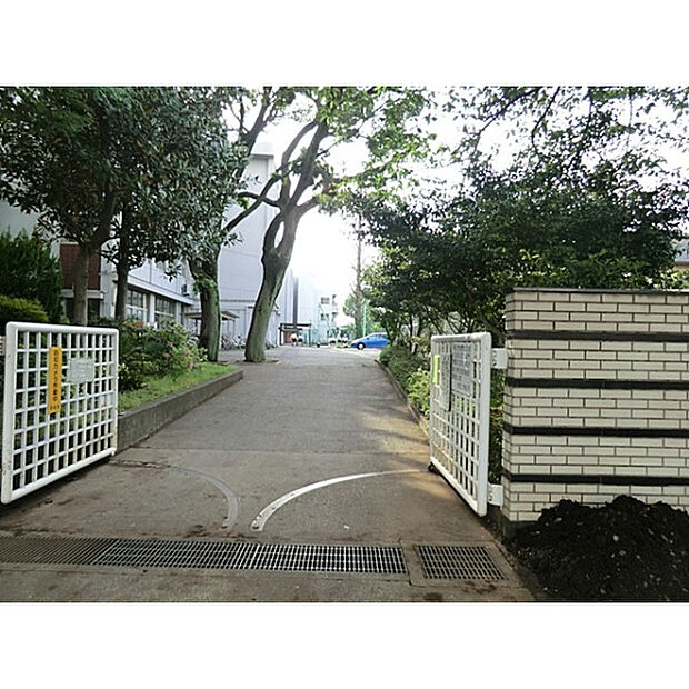 第二中学校