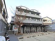 北野白梅町駅より徒歩11分 1階 築27年8ヶ月の賃貸物件