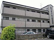 西京極駅より徒歩18分 3階 築29年2ヶ月の賃貸物件