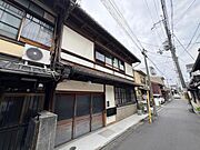 今出川駅より徒歩16分 築98年10ヶ月 2階建の賃貸物件