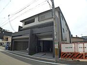 丸太町駅より徒歩4分 1階 築9年10ヶ月の賃貸物件