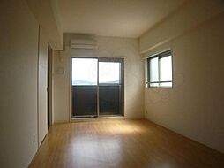 京都地下鉄東西線 二条駅 徒歩2分の賃貸マンション 8階1LDKのリビング/ダイニング