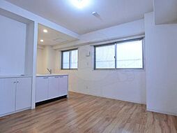 コモド御所南 303 3階2LDKのリビング/ダイニング