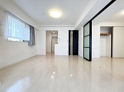 ダイナシティ二条城前 801 8階1LDKのリビング/ダイニング