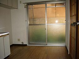 ピアレス千本 201 2階2DKのリビング/ダイニング