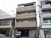 丸太町駅より徒歩11分 築23年2ヶ月 3階建の賃貸物件