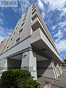上新庄駅より徒歩1分 築26年9ヶ月 8階建の賃貸物件