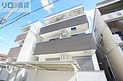 上新庄駅より徒歩14分 築9年11ヶ月 3階建の賃貸物件