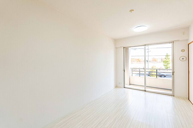 リビング/ダイニング ワイズユウラク立川弐番館 2階/-